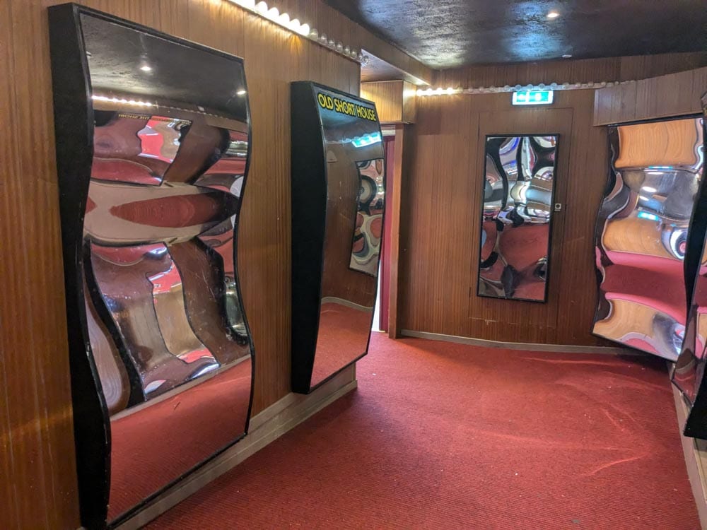 Hall of mirrors